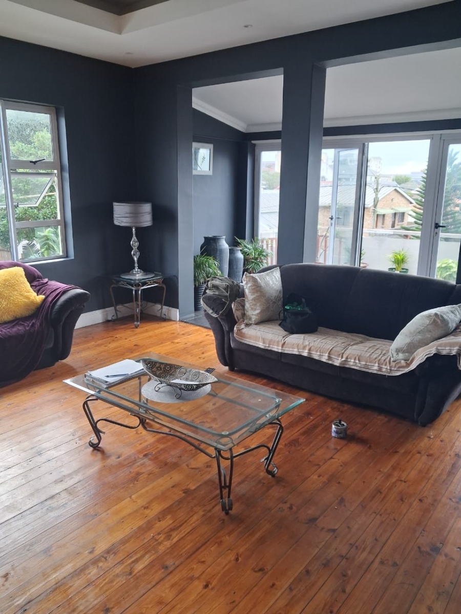 3 Bedroom Property for Sale in Quigney Eastern Cape